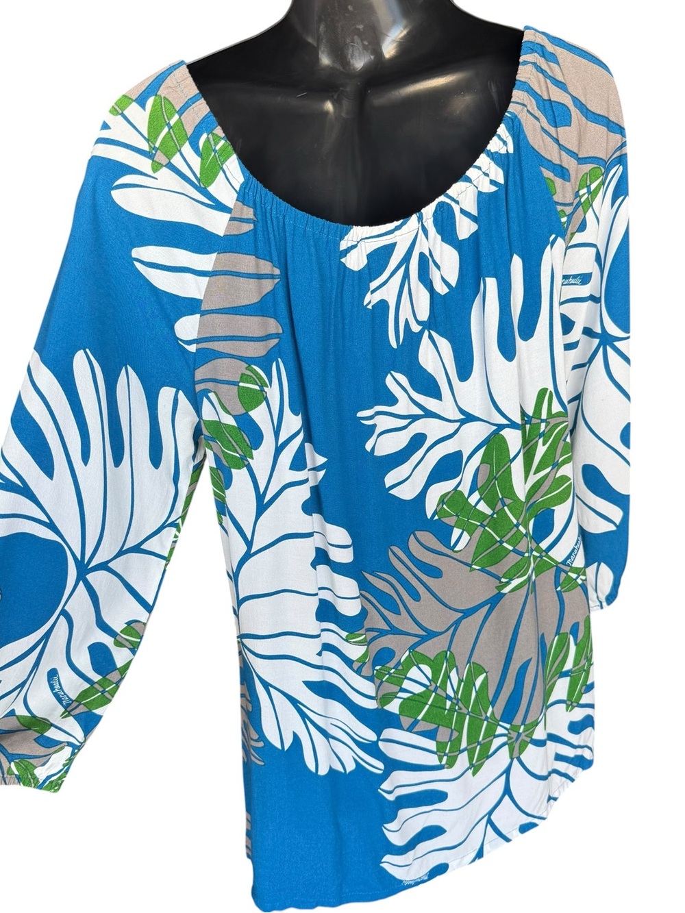 Manuhealii women’s blouse top button front 3/4 sleeve fits medium - Picture 6 of 8